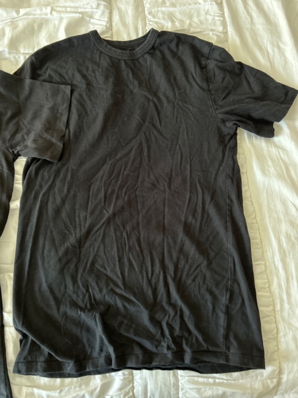 NWT Black Mid Weight Basic Tee - Picture 2 of 2